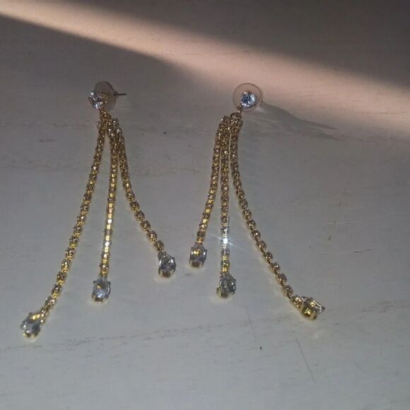 Fashion dangles - Picture 1 of 2